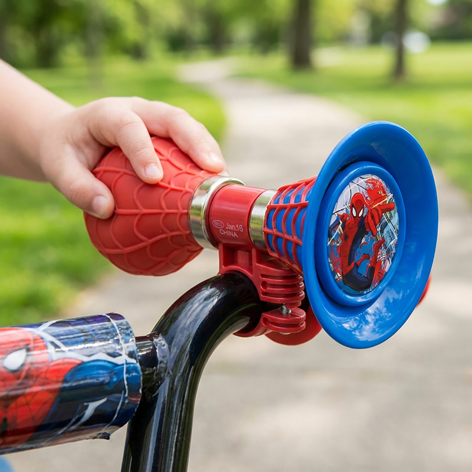 Marvel Kids' Spider-Man 3-D Webbed Bicycle Horn - view number 4