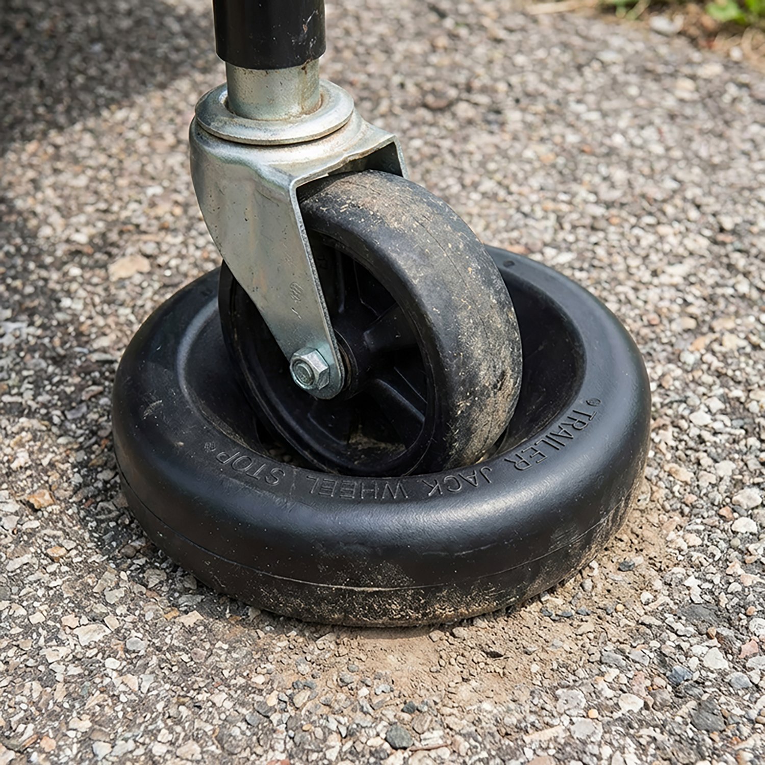 Marine Raider™ Trailer Jack Wheel Lock - view number 2