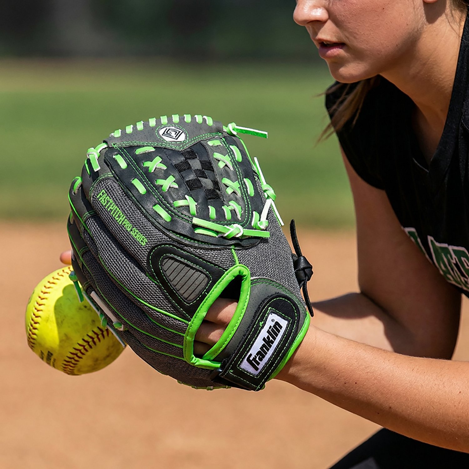 Franklin Fast-Pitch Pro 11" Softball Fielding Glove - view number 4