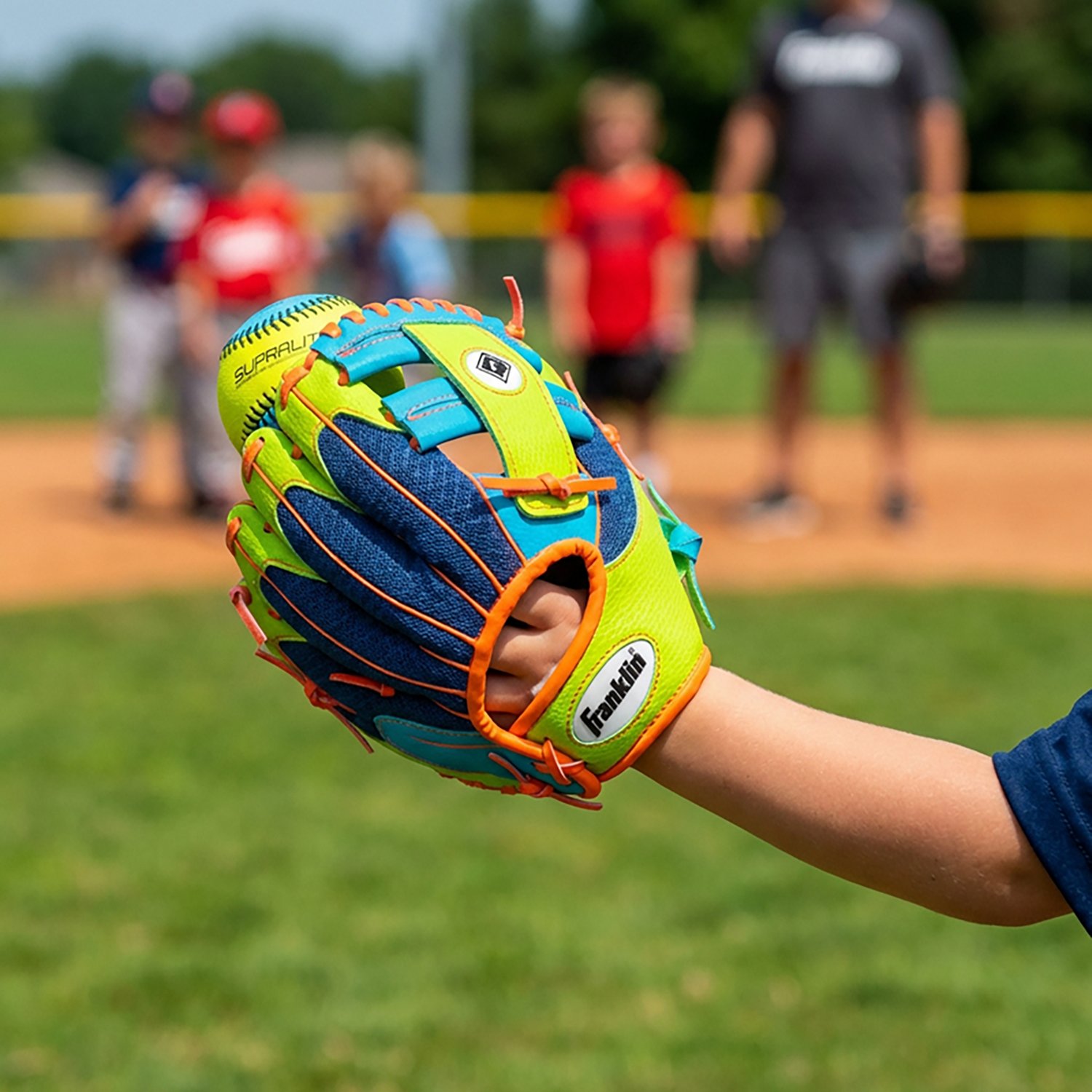 Franklin Youth Meshtek 9.5" T-ball Glove with Ball - view number 4