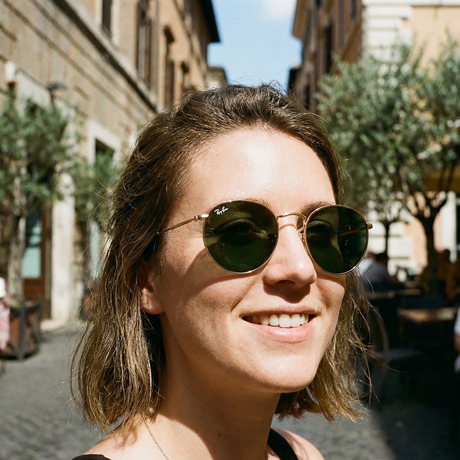 Ray-Ban Round Metal Sunglasses - view number 2