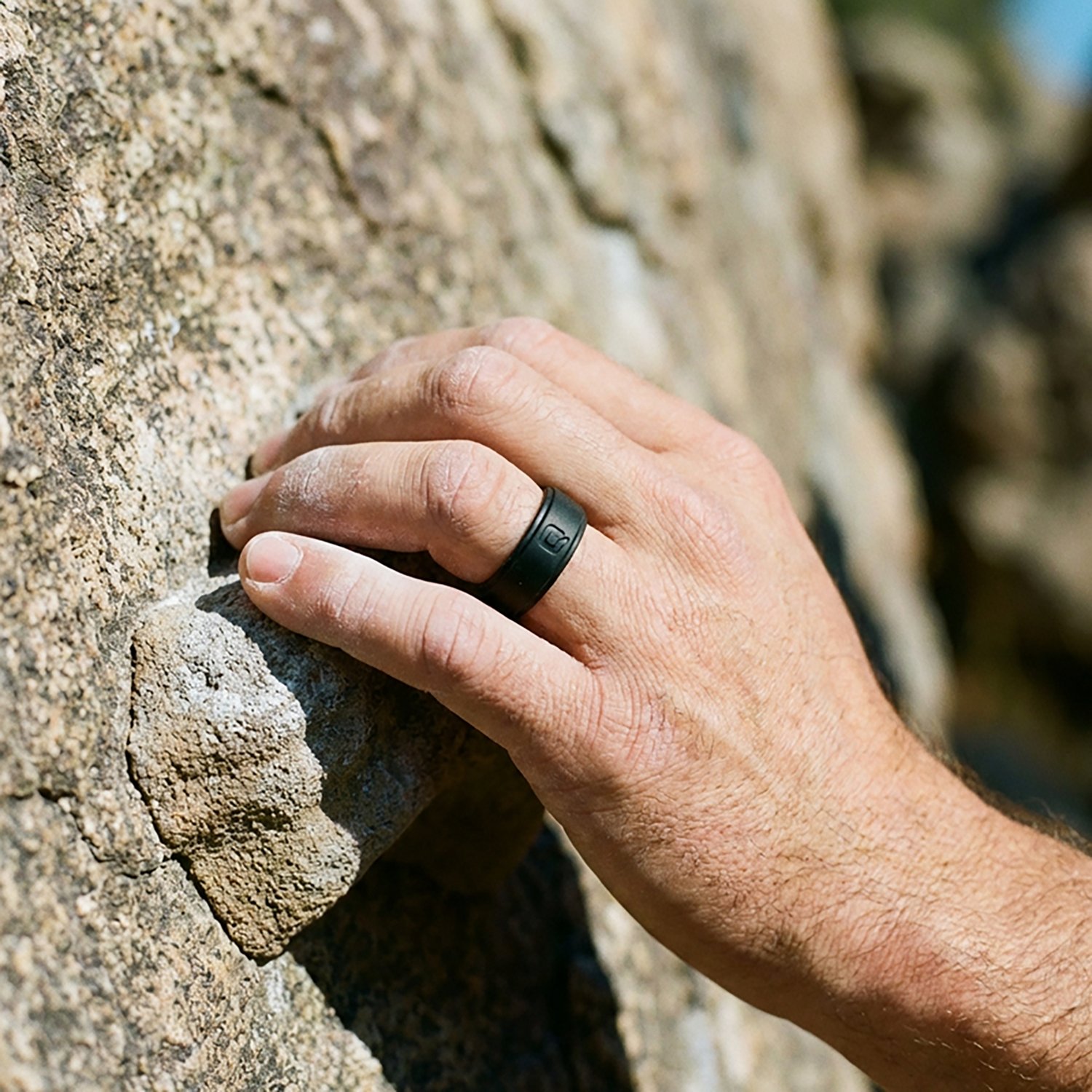 QALO Men's Step Edge Q2X Flat Silicone Wedding Ring - view number 6