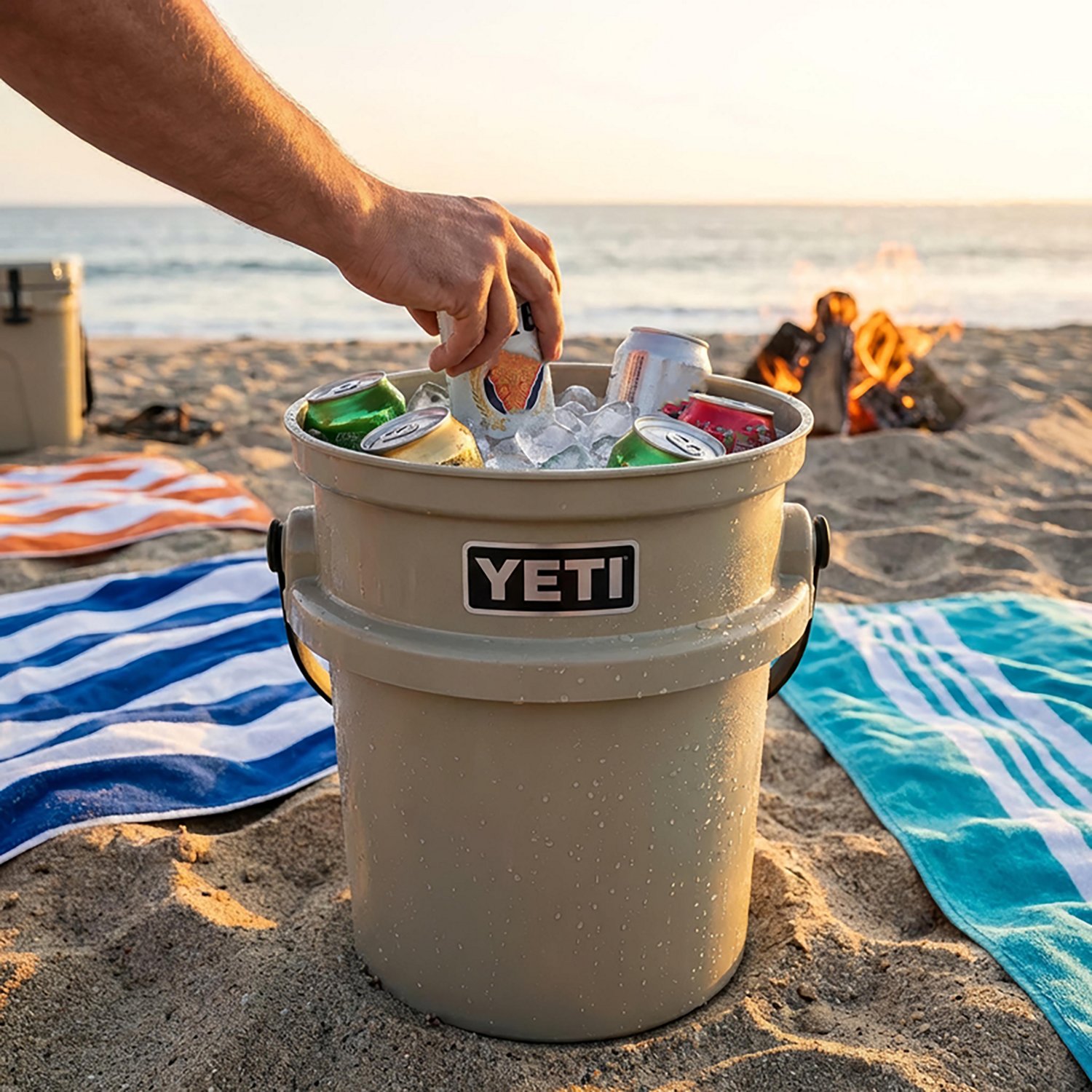 YETI LoadOut Bucket                                                                                                              - view number 6