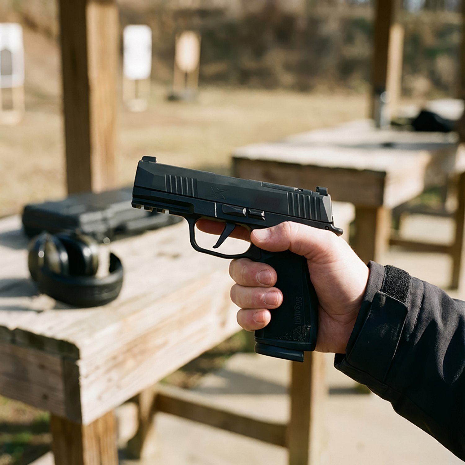 SIG SAUER P365 X-MACRO 9mm Luger Pistol - view number 2