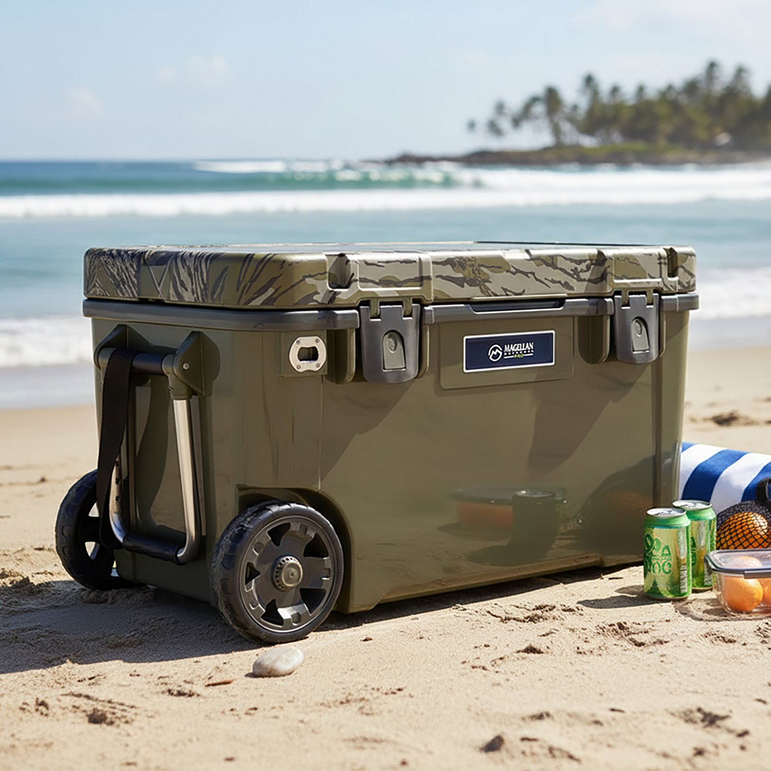 Magellan Outdoors Pro Explorer 45 qt Icebox Hard Cooler - view number 4