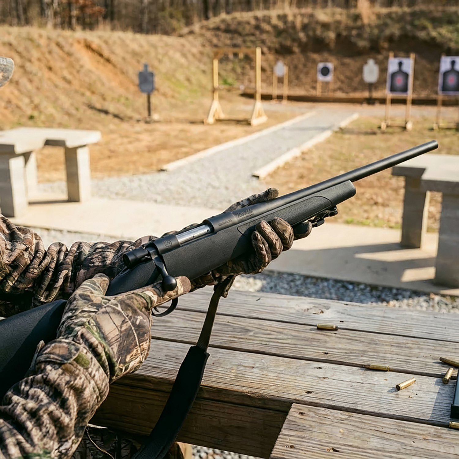 Weatherby Vanguard Obsidian 7mm Remington Bolt Action Rifle - view number 2