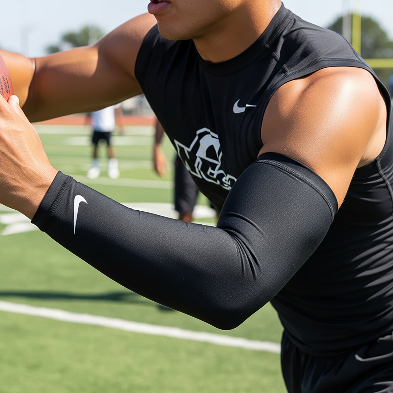 Nike Lightweight Sleeves 2.0 - view number 2