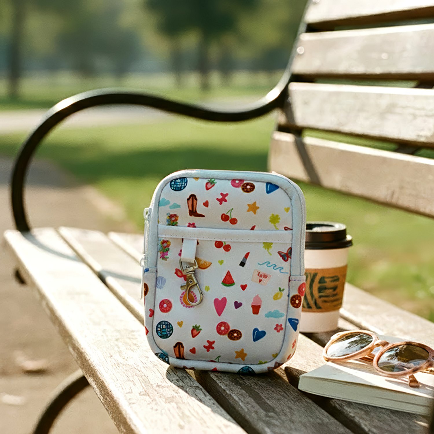 CharCharms Bottle Pouch All Over Sketch - view number 4