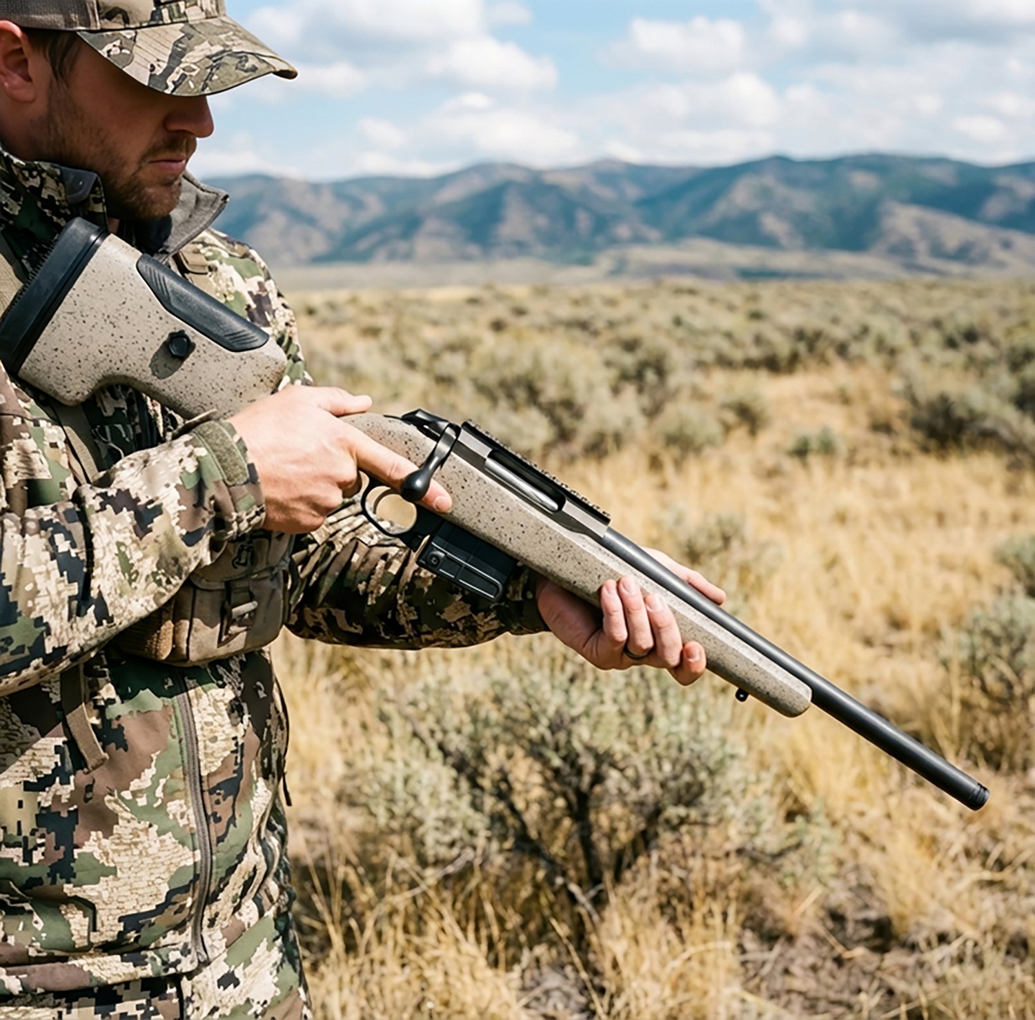 Tikka T3x UPR 6.5 Creedmoor Bolt-Action 22.40" Desert Sand Threaded Rifle - view number 3