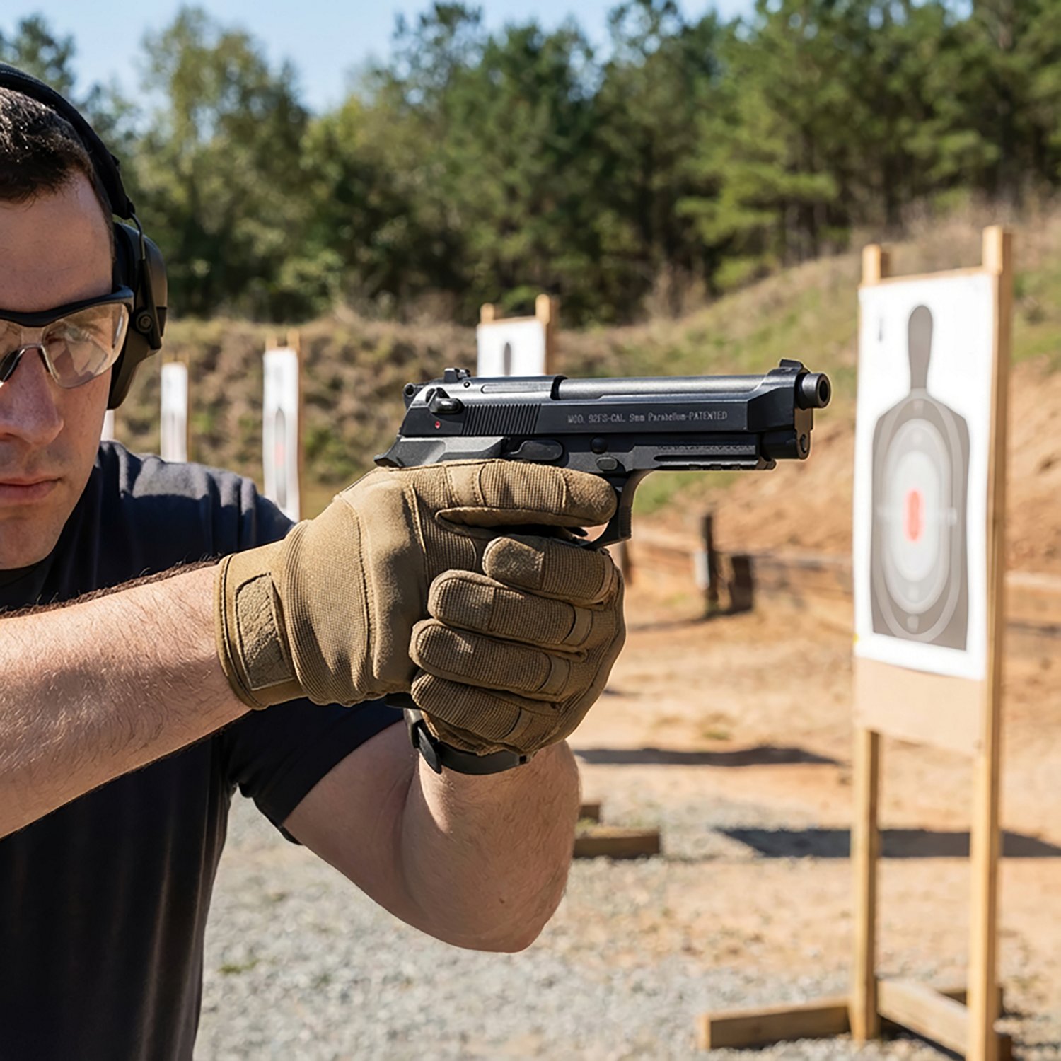 Beretta M9A1 92 9mm Luger Pistol - view number 2
