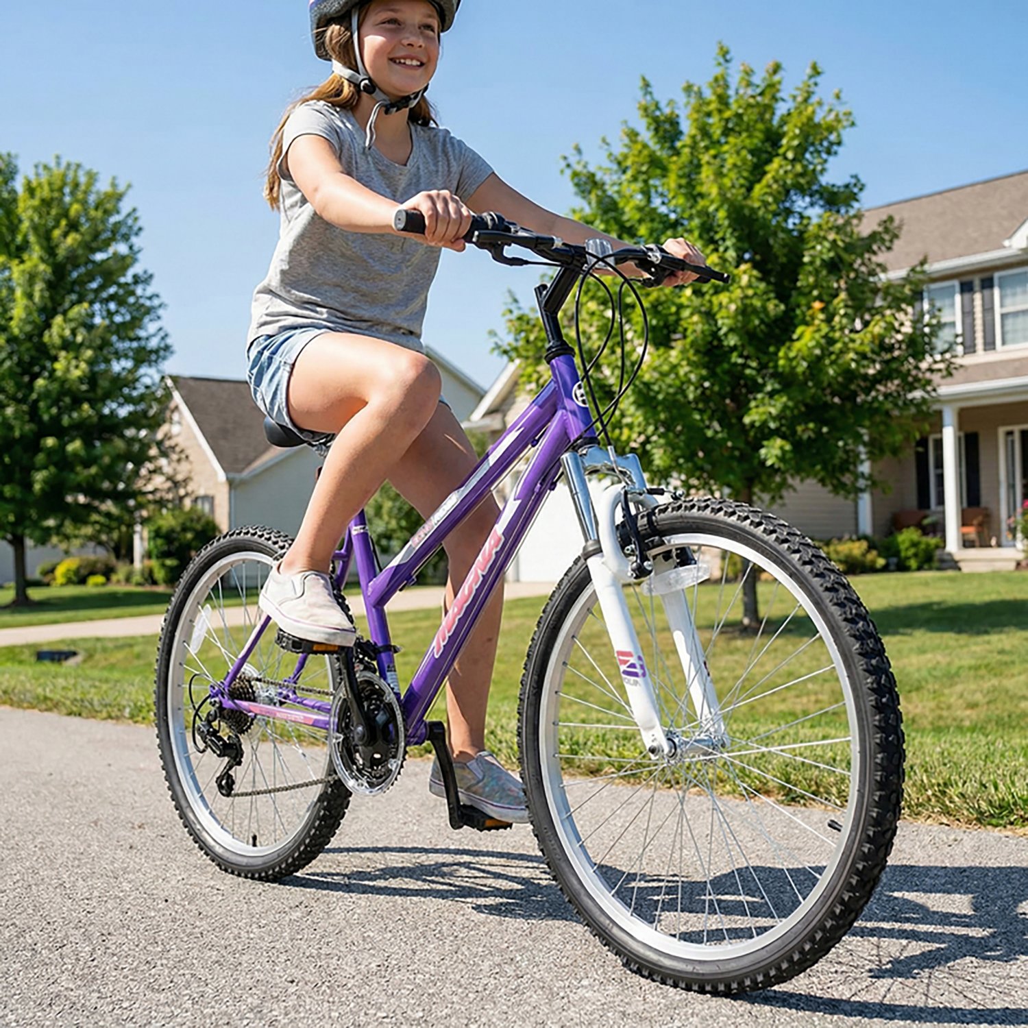 Magna Girls' Echo Ridge 24-inch 18-Speed Mountain Bike - view number 2