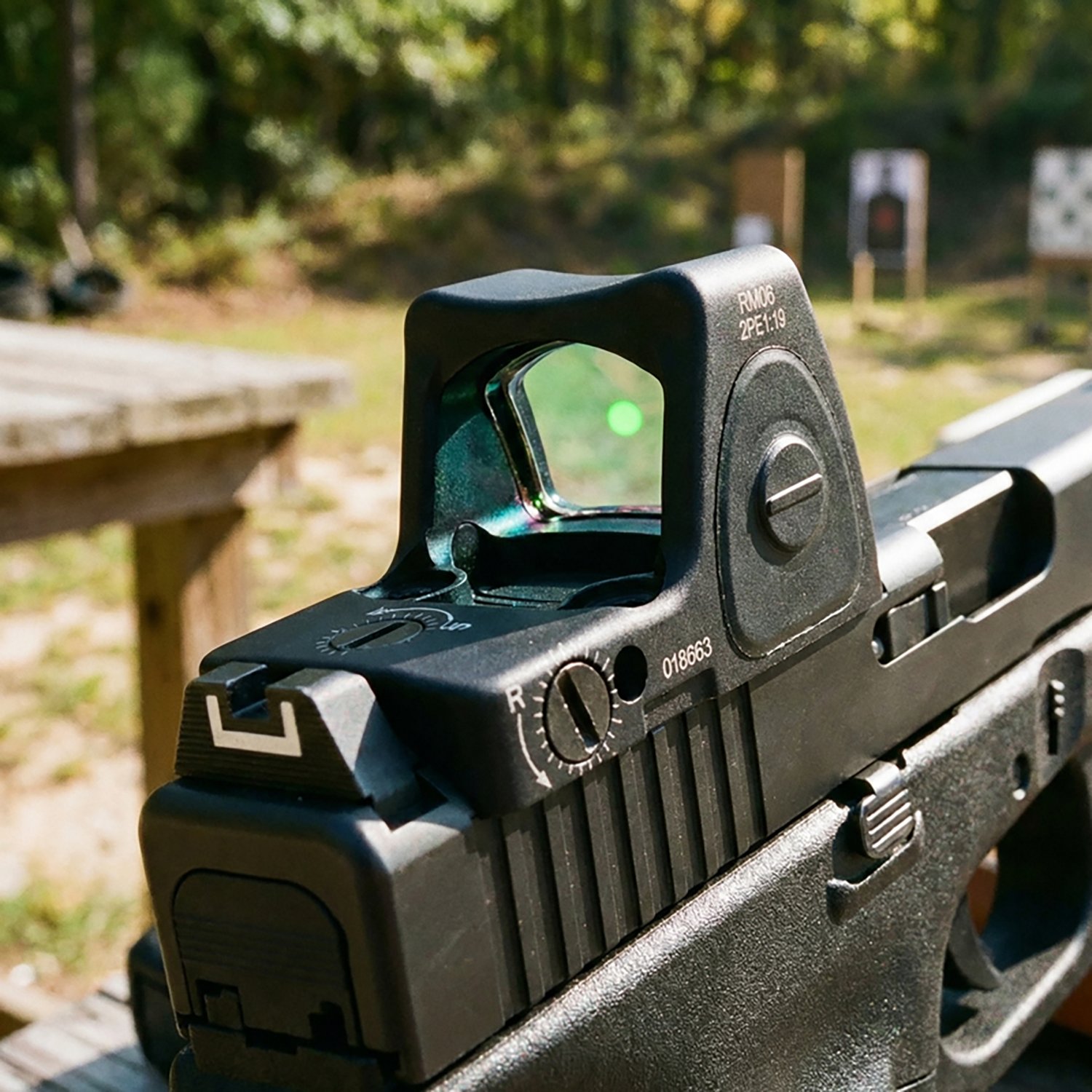 Trijicon 700672 RMR 1 x 3.25 MOA Red Dot Sight - view number 2