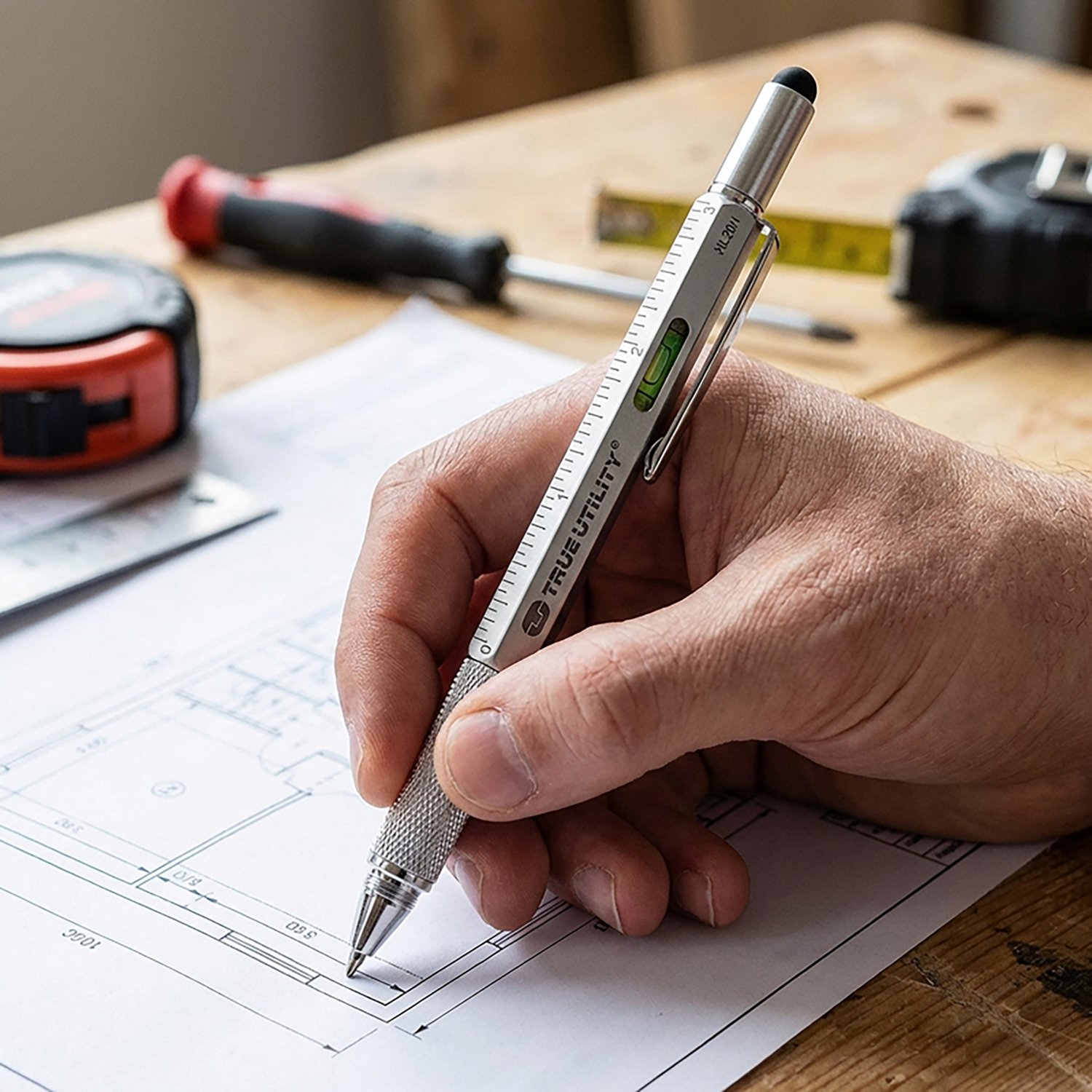 True Utility 6-in-1 Multi-Pen Tool