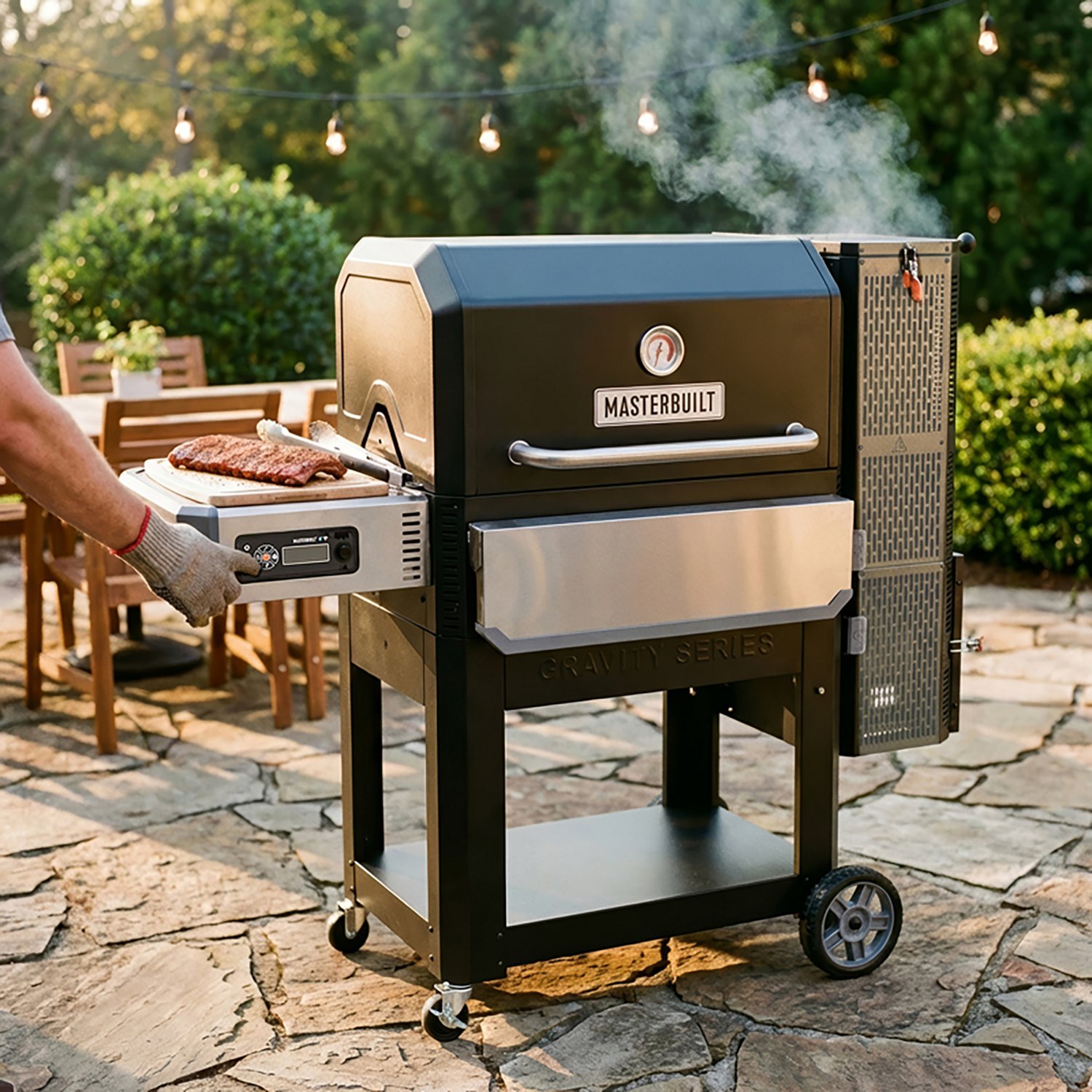 Masterbuilt Gravity Series 1050 Digital Charcoal Grill and Smoker