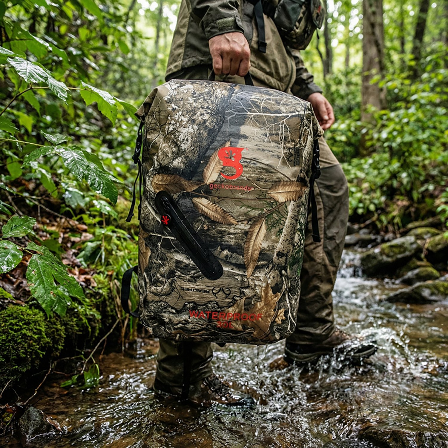 geckobrands Waterproof Realtree Edge Camo 30L Backpack                                                                           - view number 4