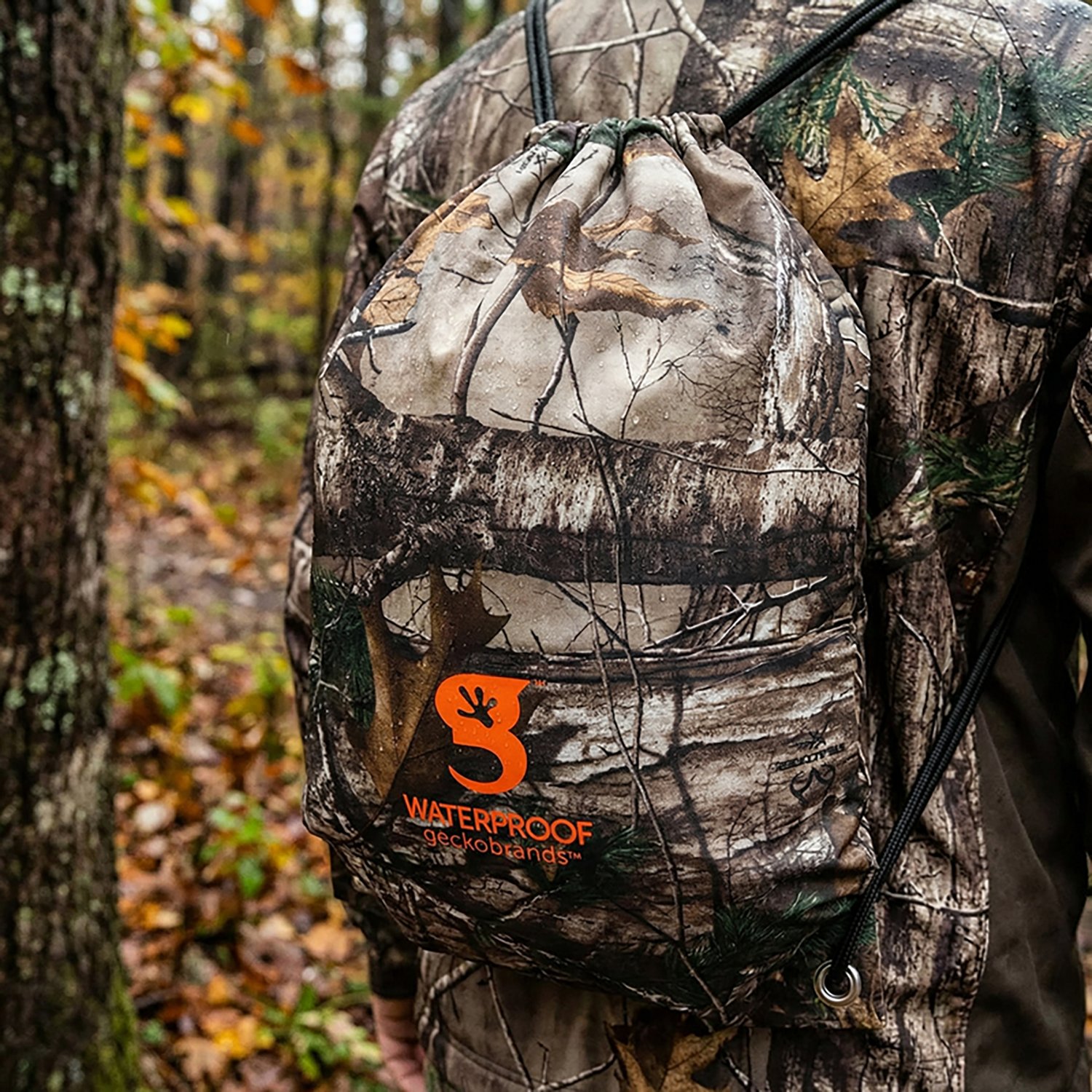 geckobrands Realtree Edge Camo Waterproof Drawstring Backpack - view number 4