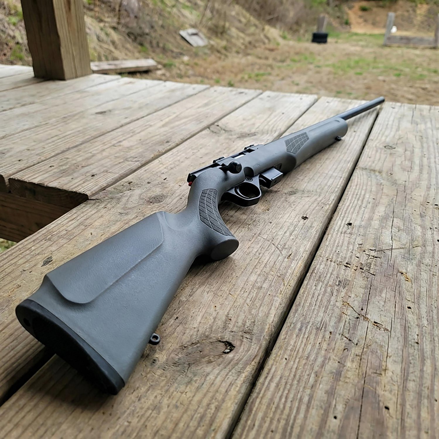 Rossi B17 .17 HMR Bolt Action Rifle - view number 2