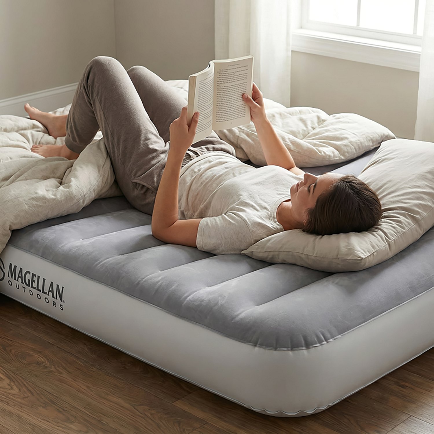 Magellan Outdoors TriTech Aeroluxe Queen Air Mattress - view number 6