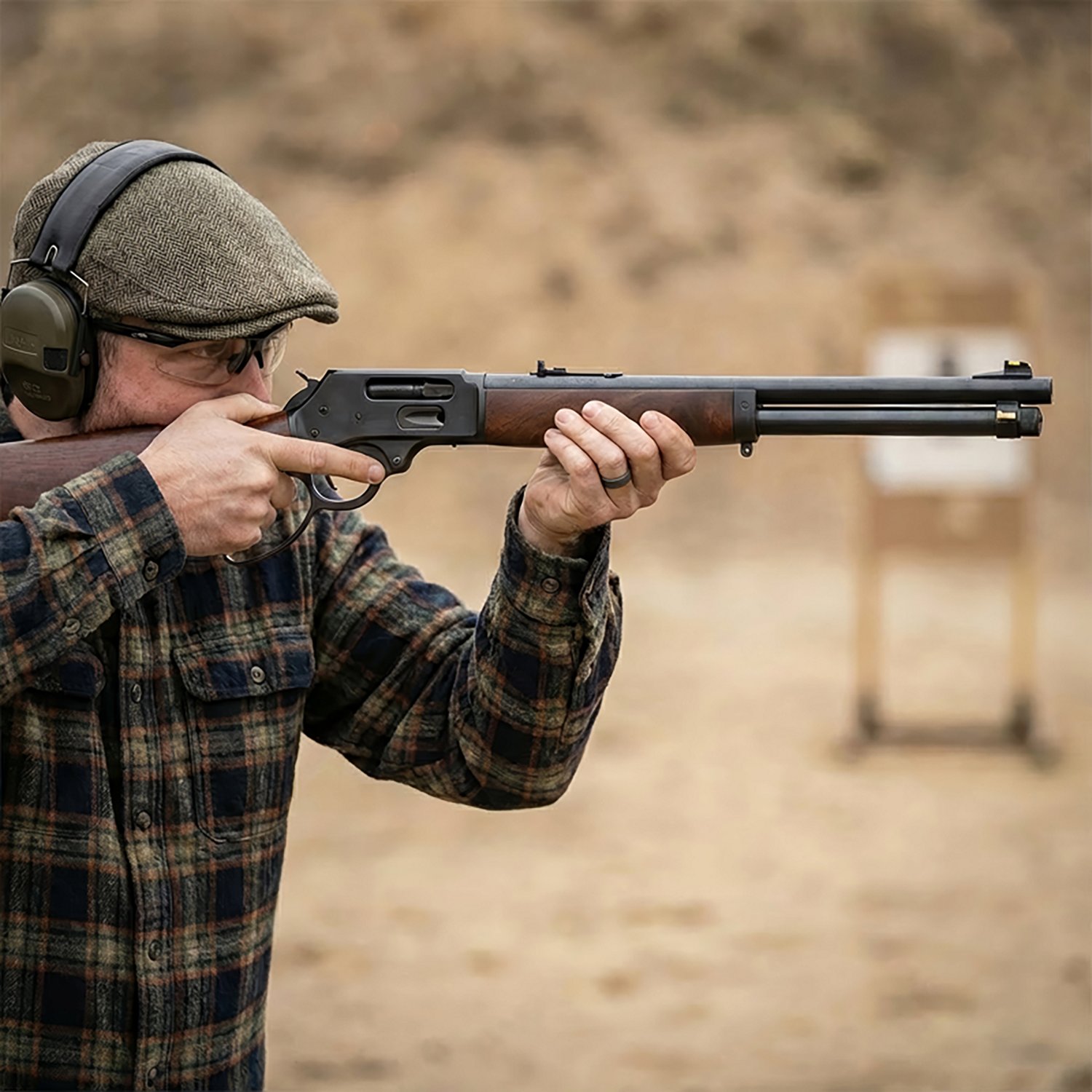 Henry Axe .410 Bore Lever Action Pistol Grip Firearm - view number 4