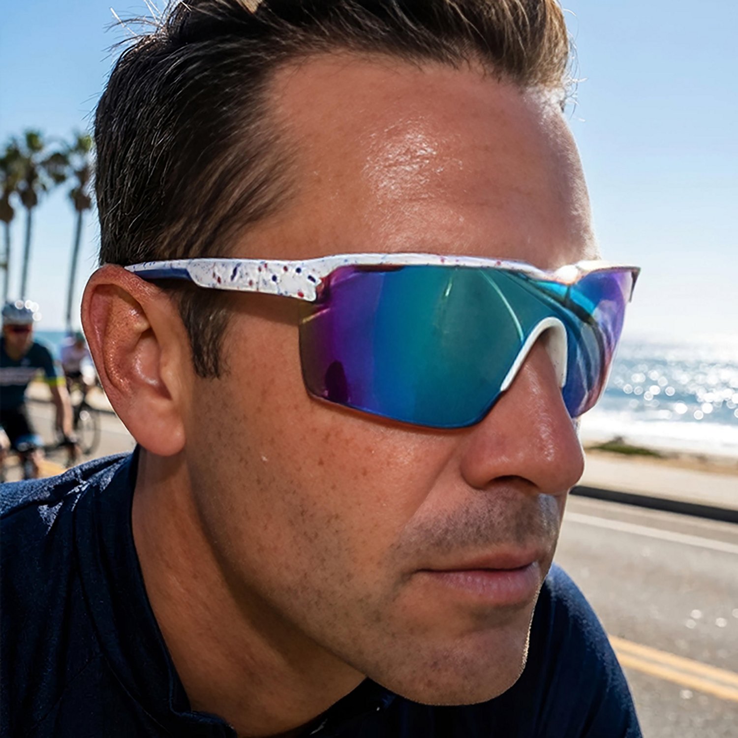 PUGS Adults' Lifestyle Rimless Blade Polarized Wrap-Around Sunglasses - view number 2