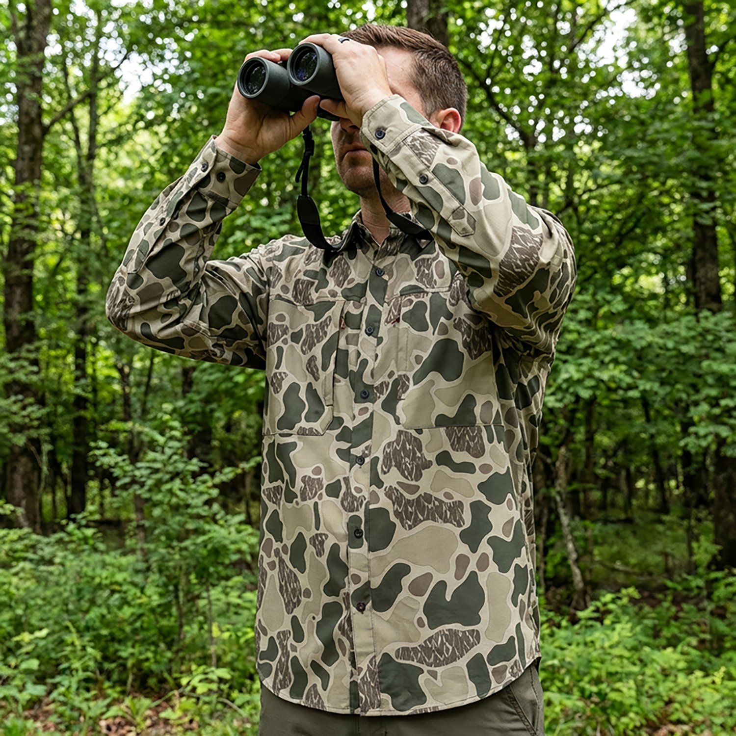 Magellan Outdoors Men's Lightweight Ripstop Button Down Long Sleeve Shirt - view number 4