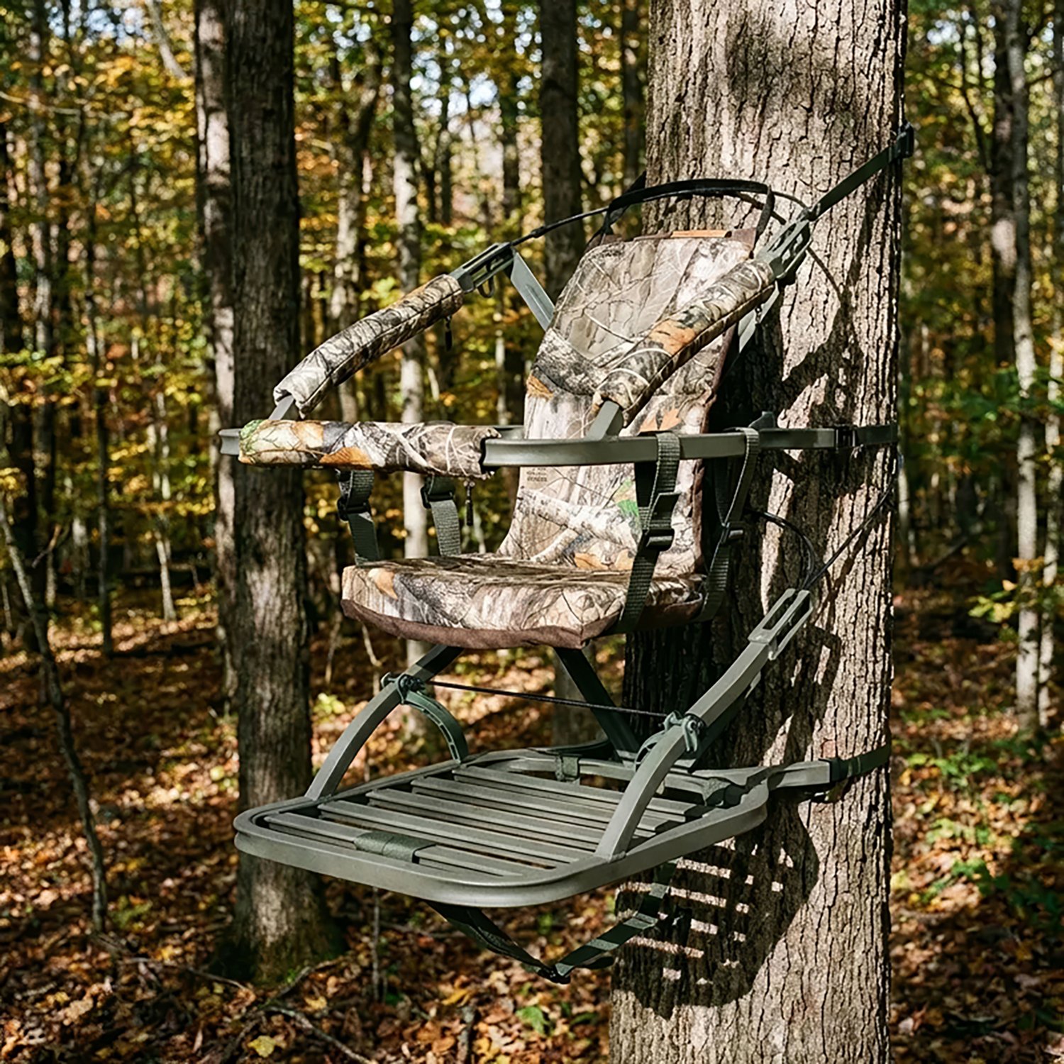 Summit Goliath SD Climber Realtree Edge Treestand - view number 5