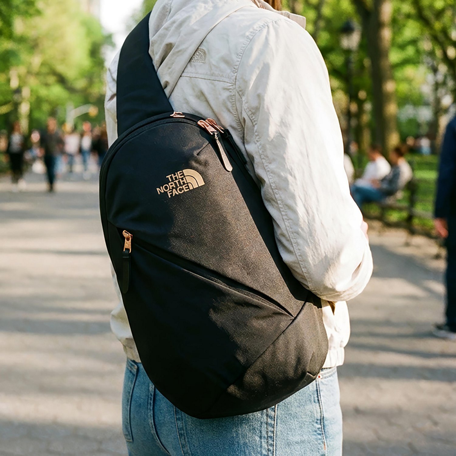 The North Face Women's Isabella Sling Bag - view number 7