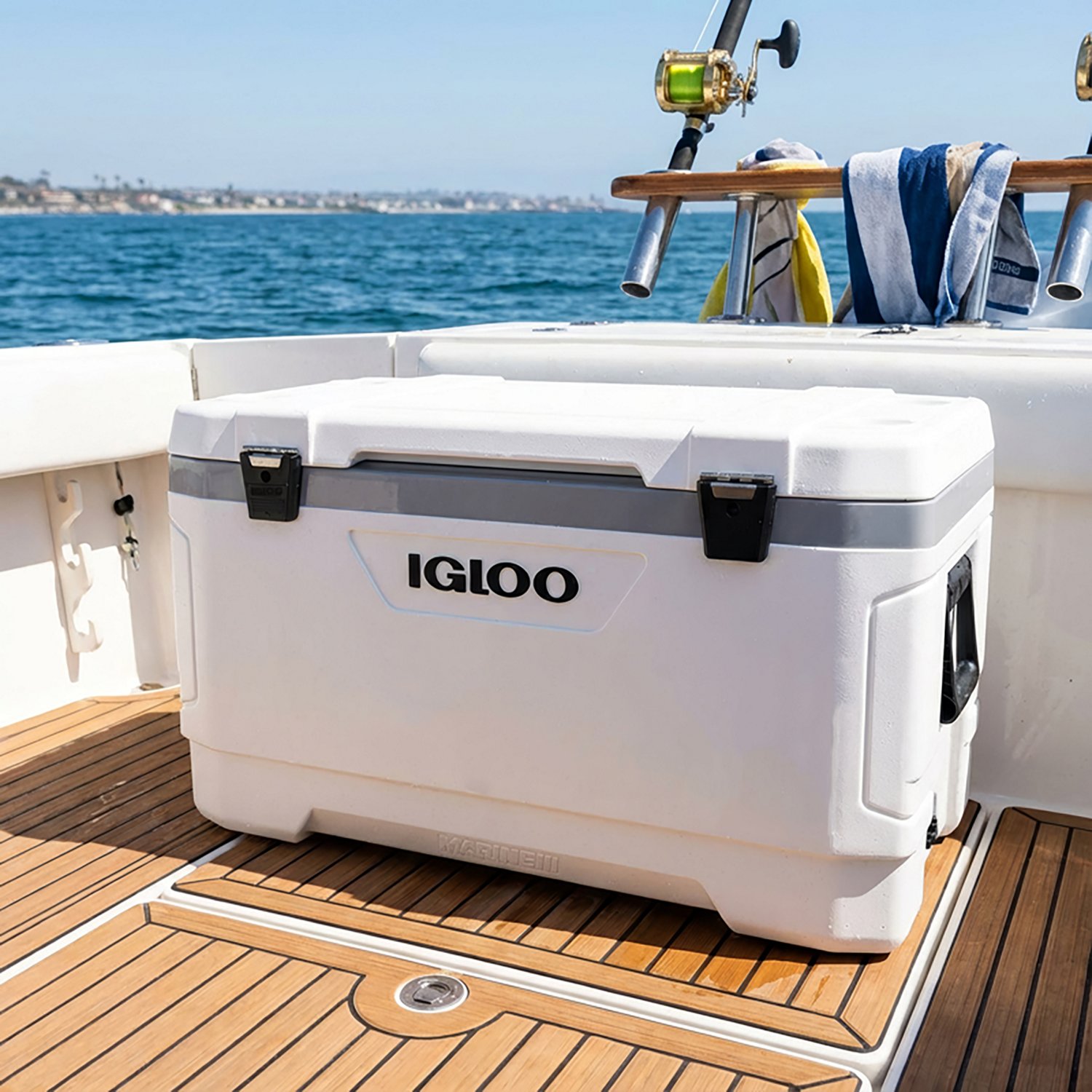 Igloo Latitude 100 qt Marine Maxcold Cooler - view number 7