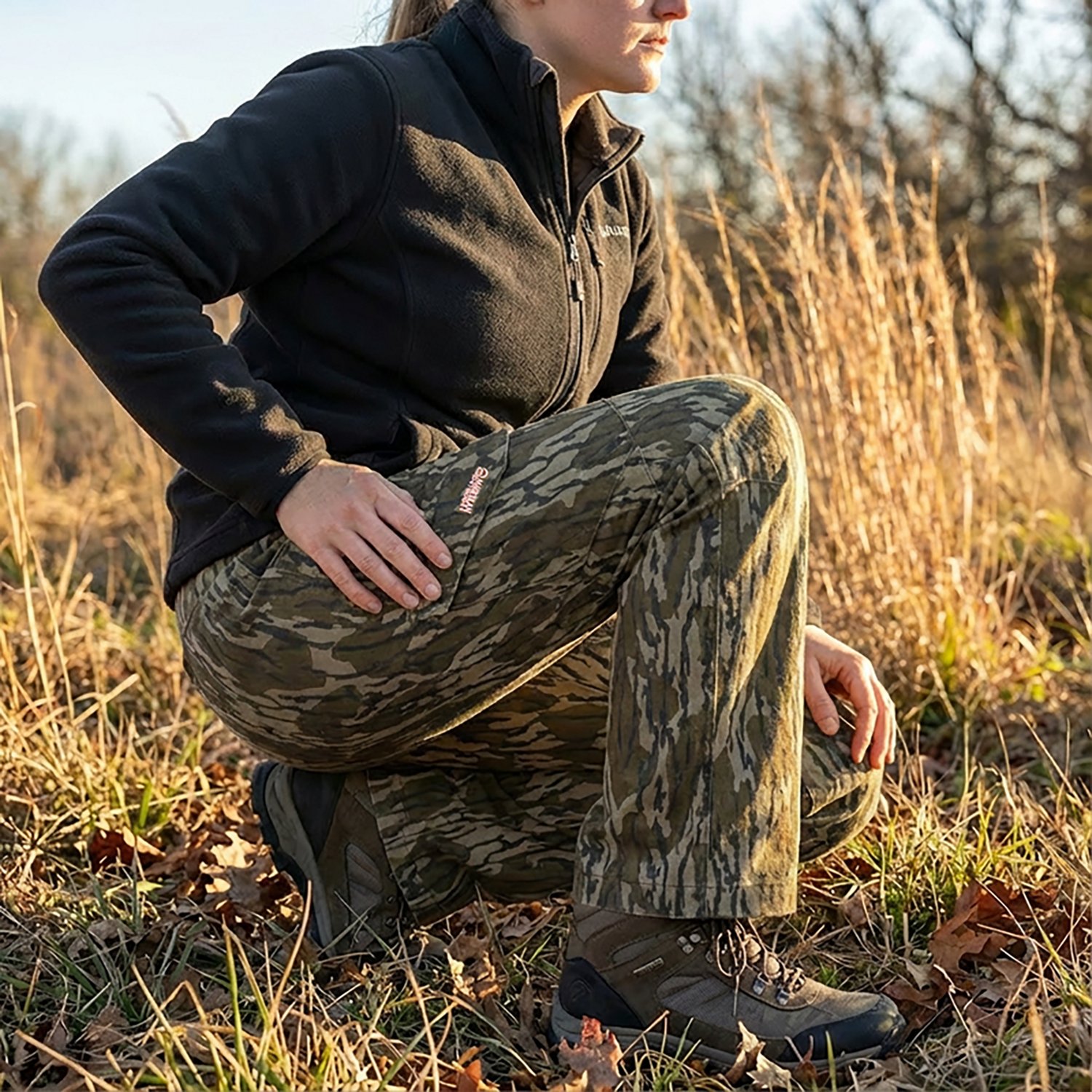 Magellan Outdoors Hunt Gear Women's Stonewell 7-Pocket Twill Cargo Pants - view number 7