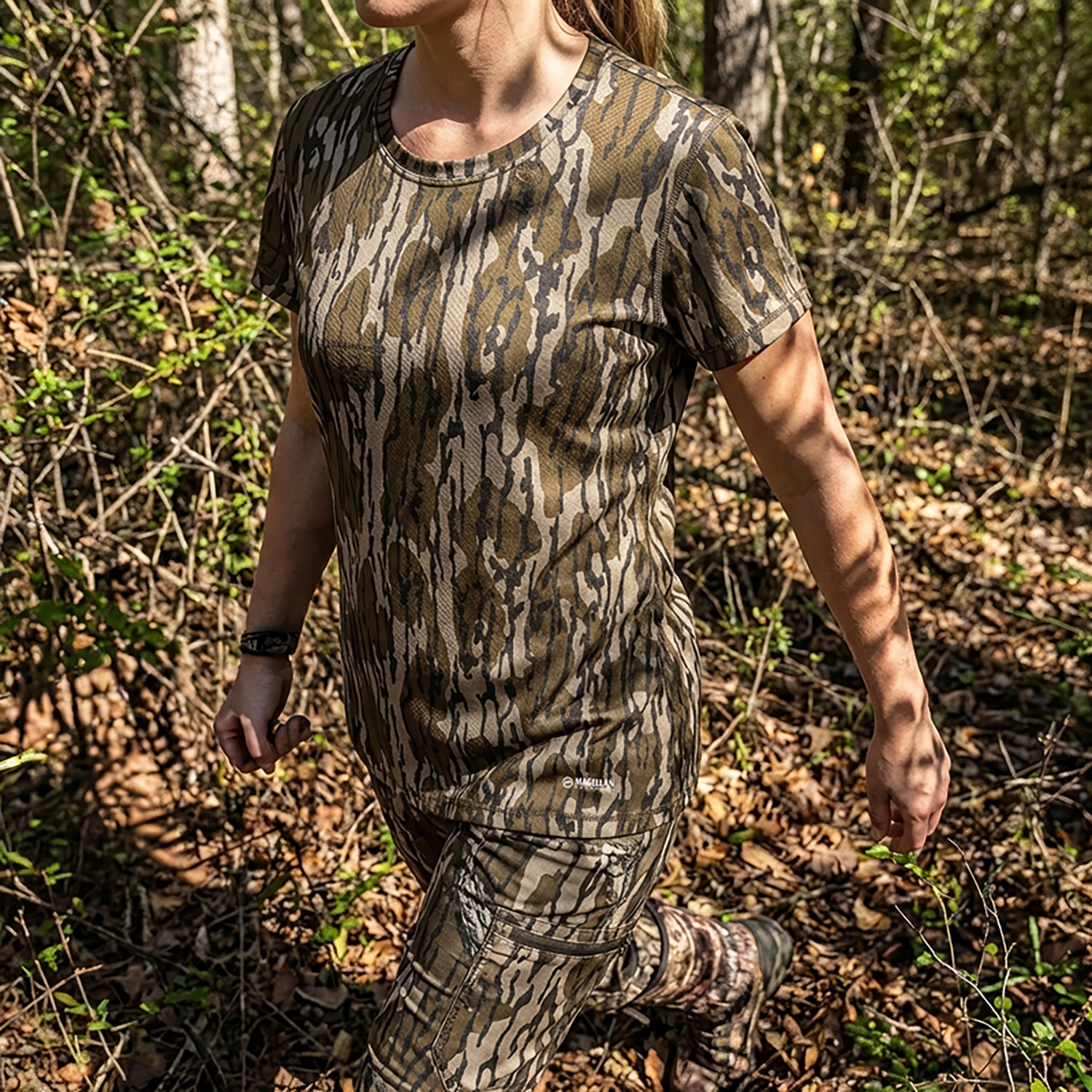 Magellan Outdoors Hunt Gear Women's Eagle Pass Tech Mesh Shirt - view number 5