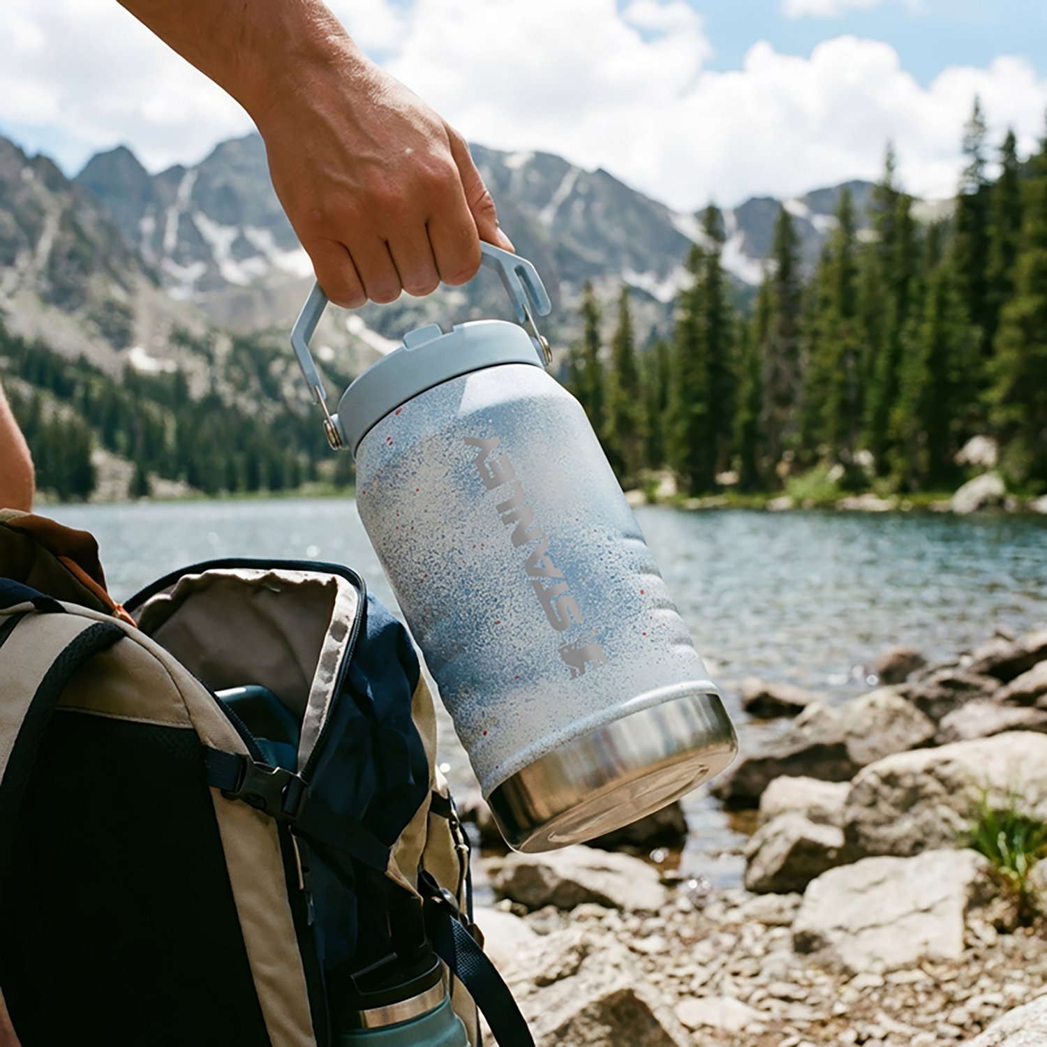 Stanley The IceFlow 64 oz Classic Flip Straw Water Jug                                                                           - view number 4