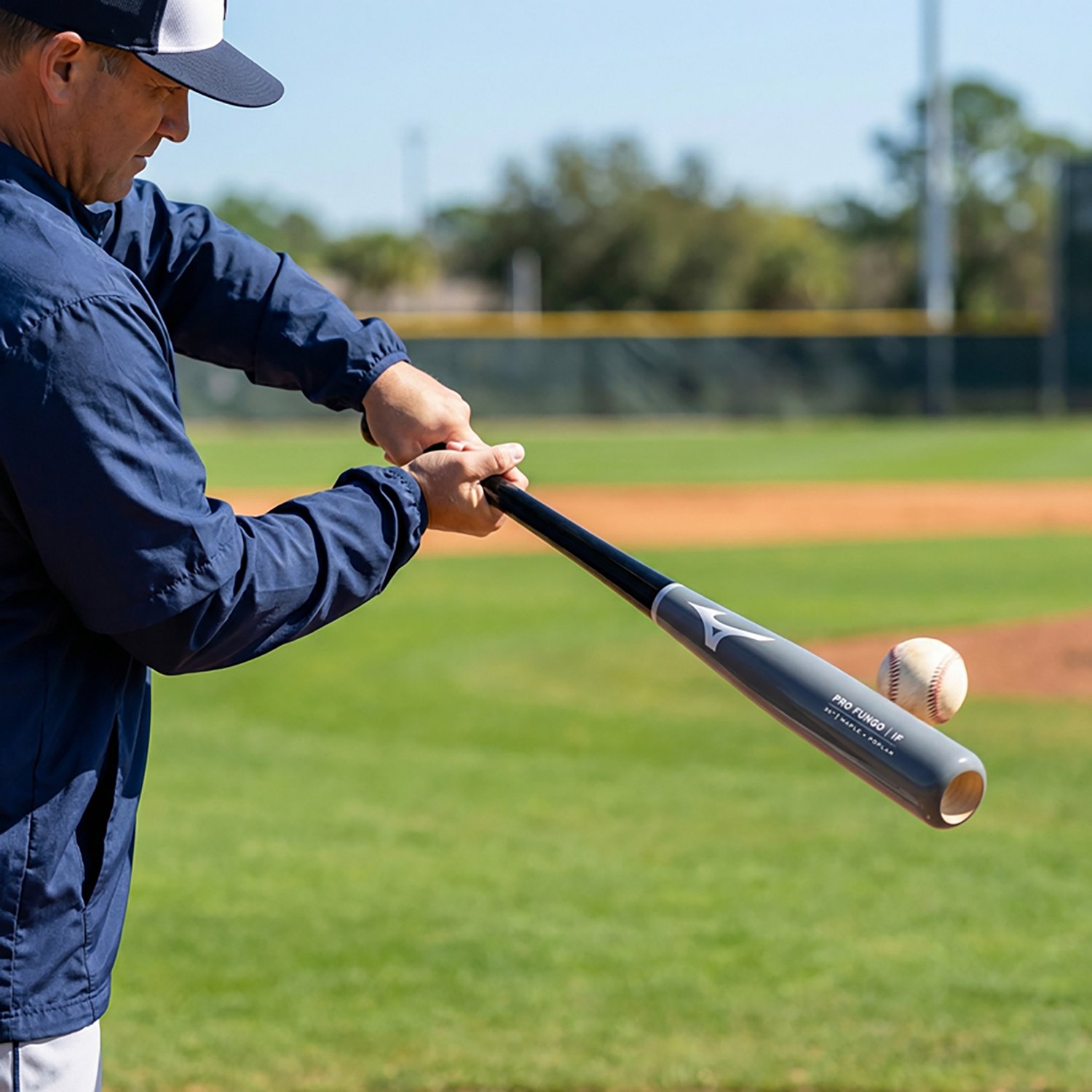 Mizuno Pro 35 Wood Fungo Bat - view number 4