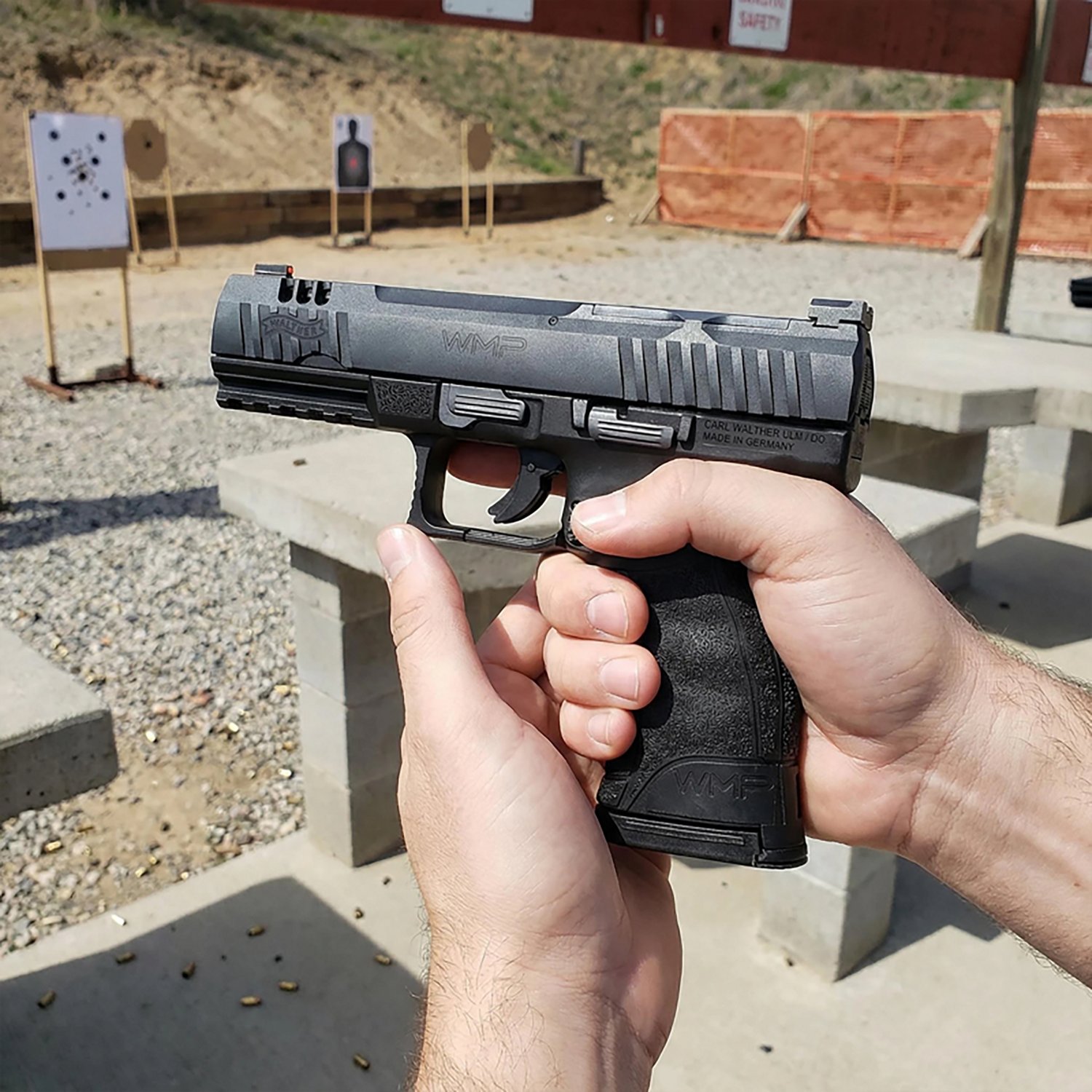 Walther Magnum Full Size 4.5 in .22 WMR Pistol - view number 4