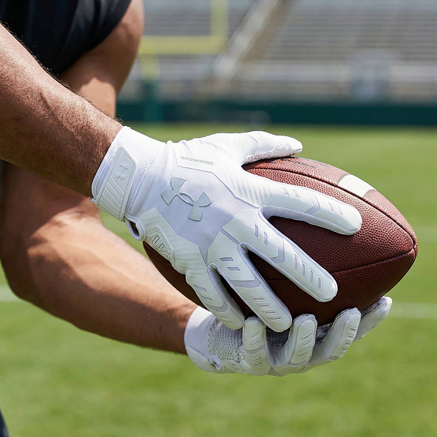 Under Armour Men's F9 Nitro Football Gloves                                                                                      - view number 3