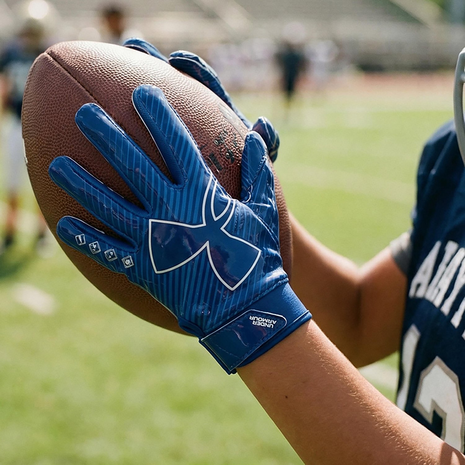 Under Armour Boys' F9 Nitro Football Gloves                                                                                      - view number 3