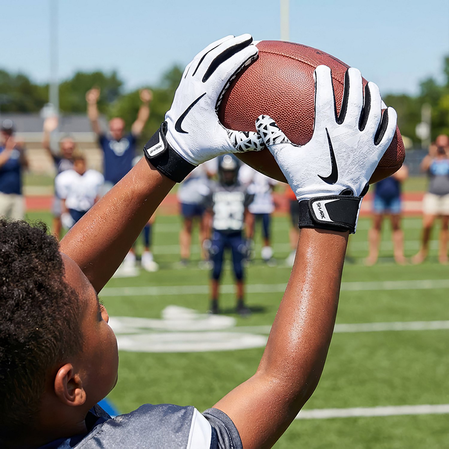 Nike Youth Shark 2.0 Football Gloves                                                                                             - view number 4