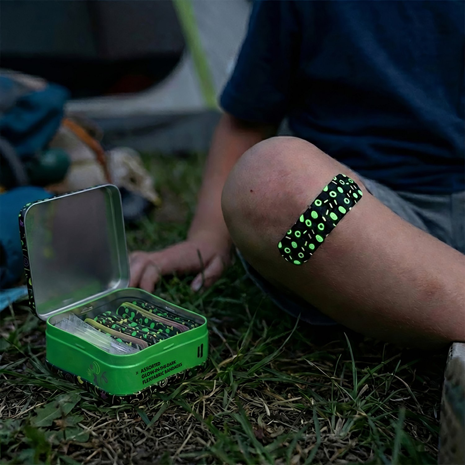 Welly Glow in the Dark 39-Count Bandages                                                                                         - view number 5