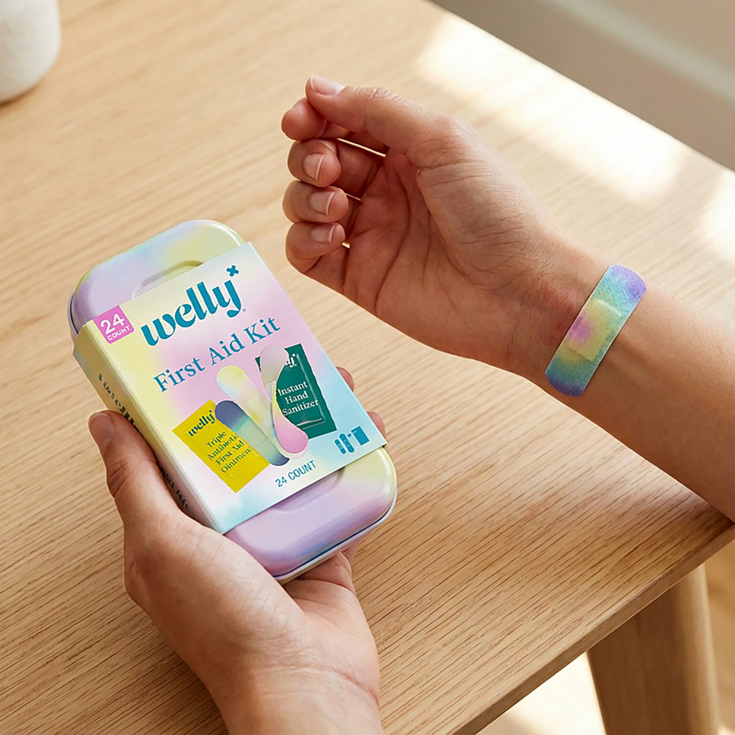 Welly Quick Fix Kit Colorwash 24-Count Bandage Tin                                                                               - view number 5