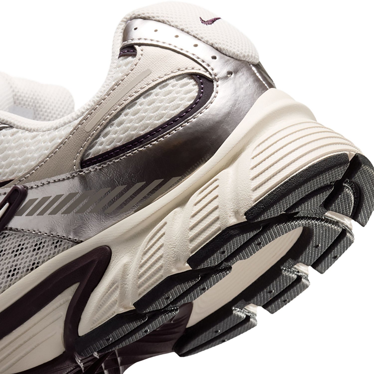 Nike Men's V5 Runner Shoes - view number 8