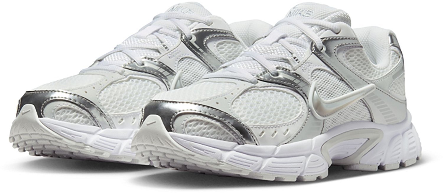 Nike Women's V5 Runner Shoes - view number 3