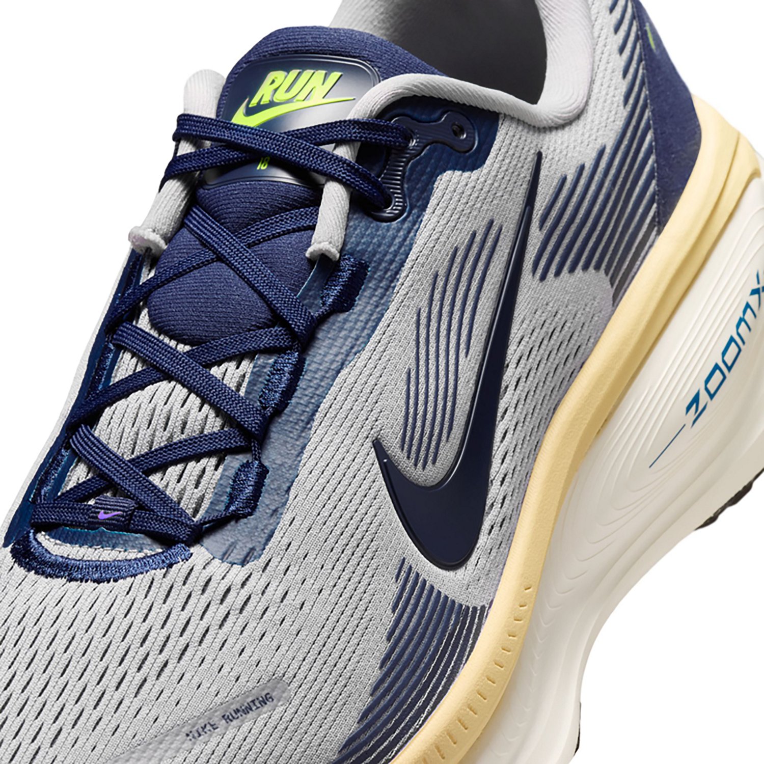 Nike Men's Vomero 18 Running Shoes - view number 7