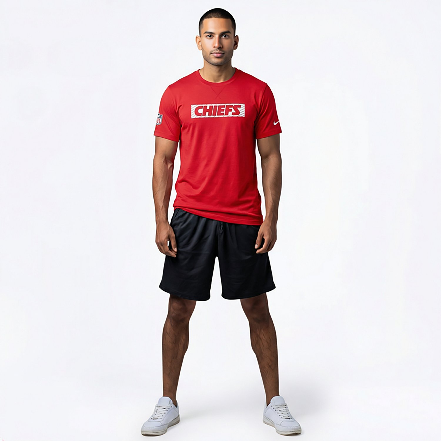 Nike Men's Kansas City Chiefs Sideline Player Dri-FIT Short Sleeve T-shirt - view number 3
