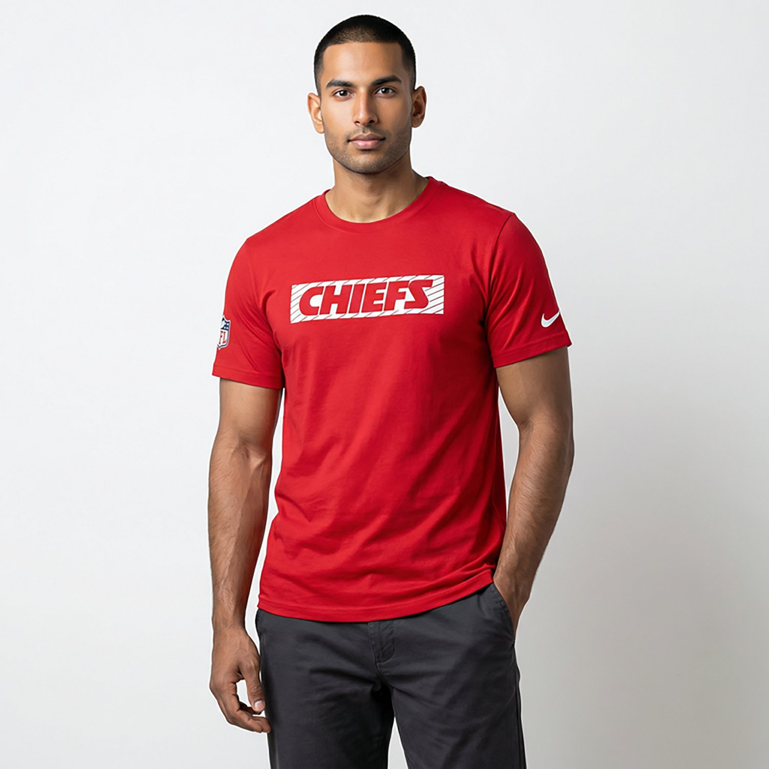 Nike Men's Kansas City Chiefs Sideline Player Dri-FIT Short Sleeve T-shirt - view number 2