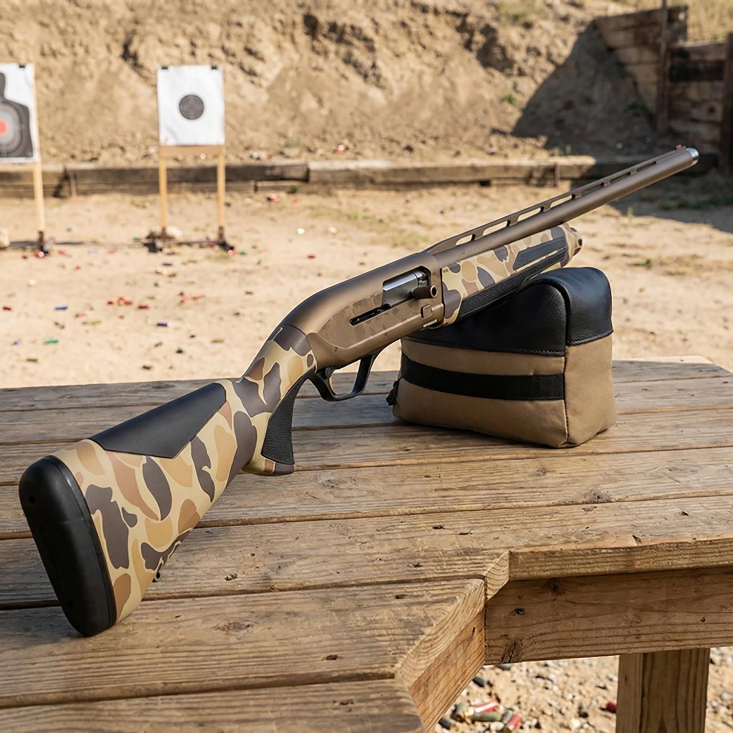 Browning Maxus II Wicked Wing 12 Gauge Semiautomatic Shotgun - view number 3