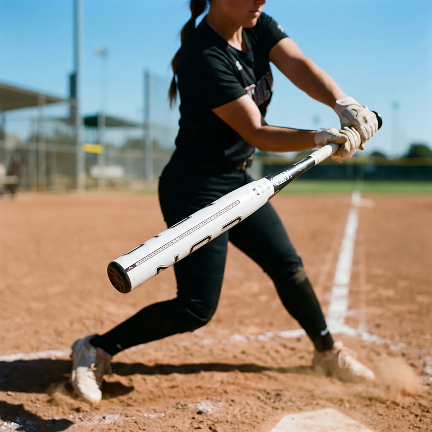 Mizuno CRBN1 Fastpitch Softball Bat -9                                                                                           - view number 4