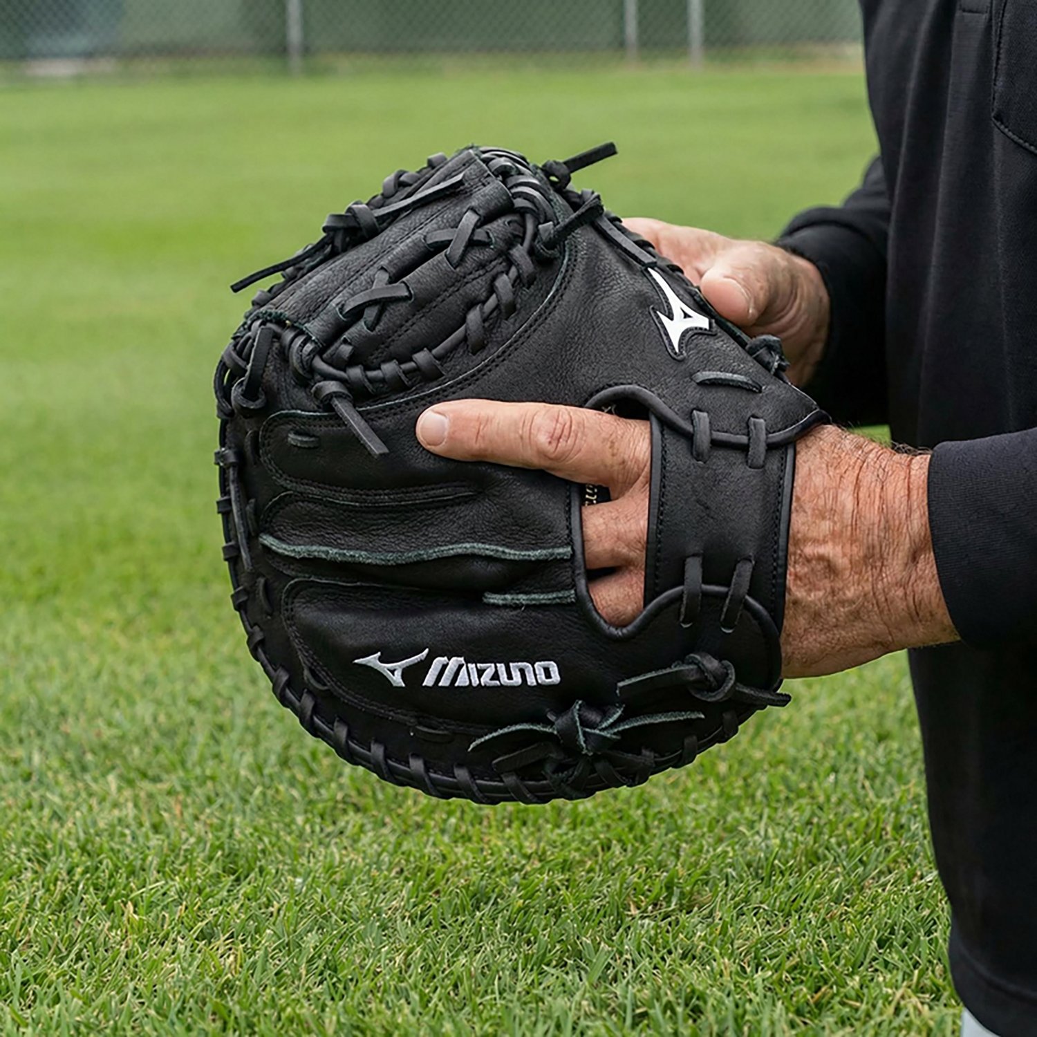 Mizuno Franchise Baseball Training 30 in Catcher's Mitt                                                                          - view number 6