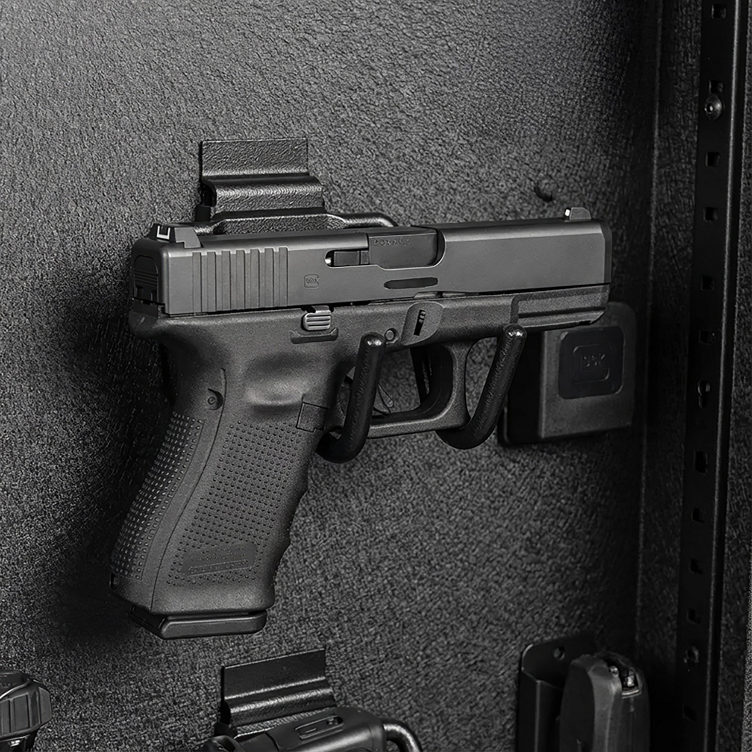 Lockdown SecureWall Handgun Hanger - view number 3