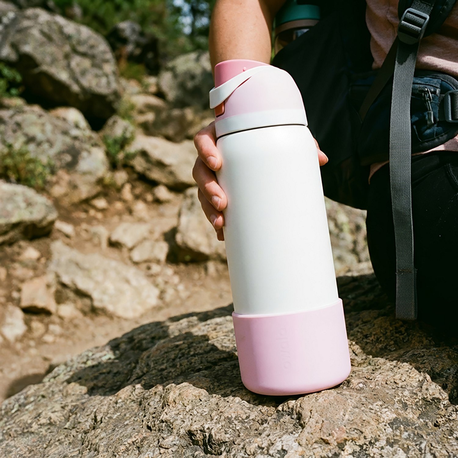 owala FreeSip 32 oz Silicone Boot - view number 3
