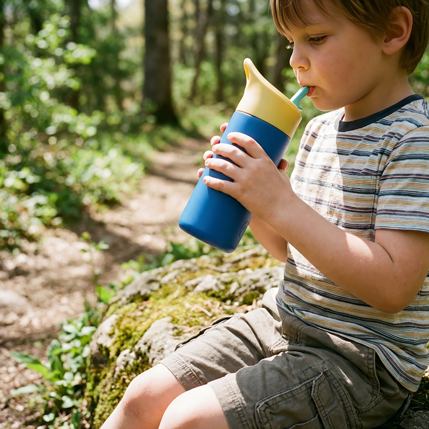 Magellan Outdoors Kids' 12 oz Throwback Water Bottle