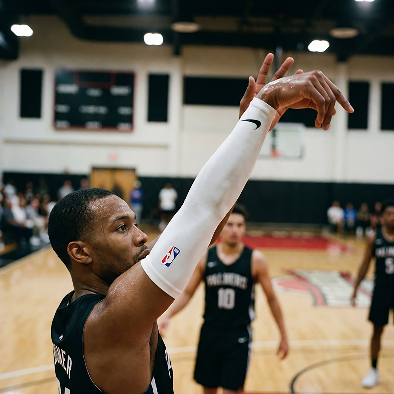 Nike Adults' NBA 2.0 Shooter Sleeve - view number 3